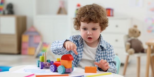 ¿Qué beneficios tienen los juguetes educativos?
